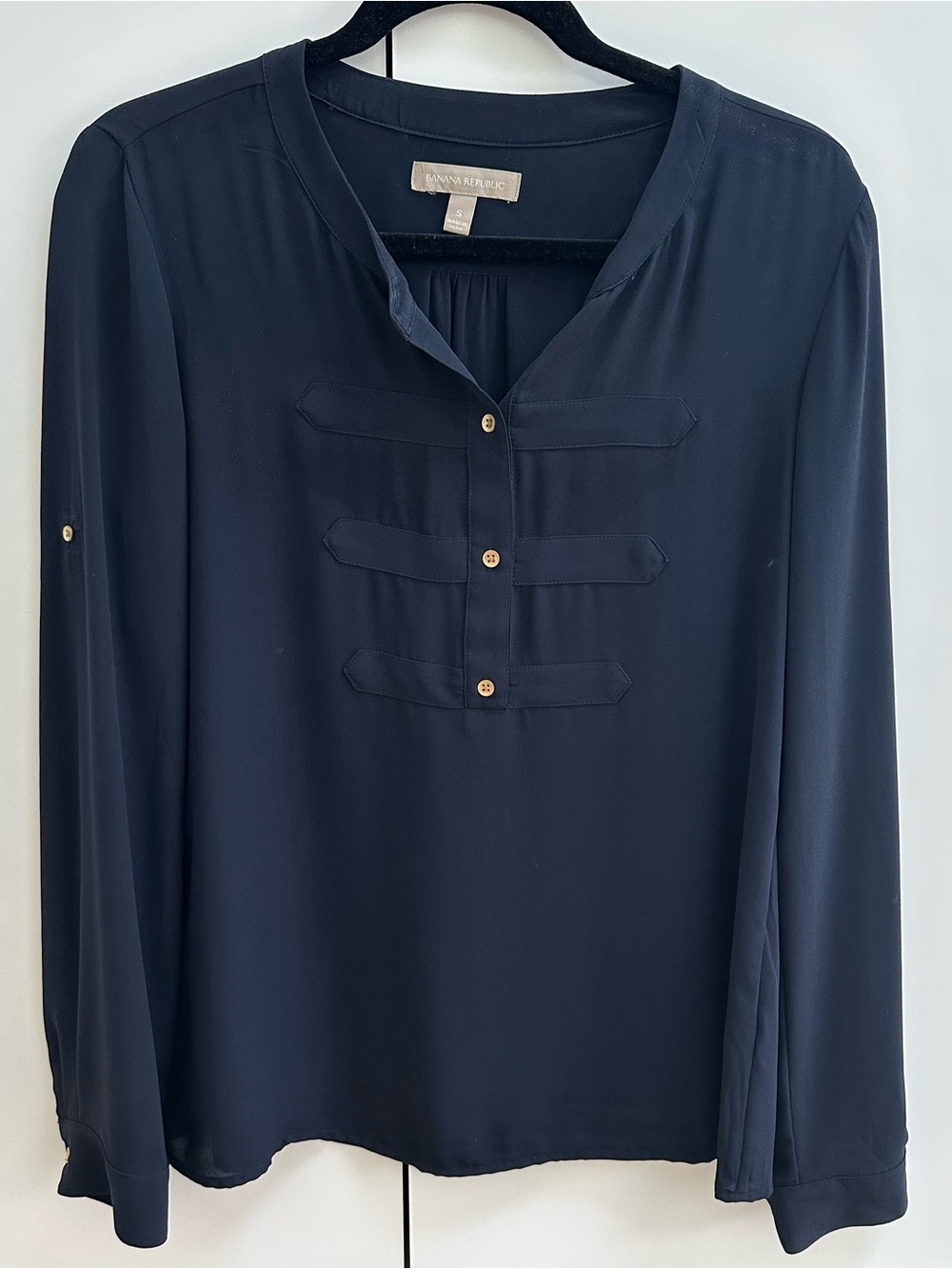 BANANA REPUBLIC - NAVY SILK LONG SLEEVE BLOUSE - SIZE SMALL